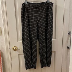 J. Jill ponte full leg cropped pants size L